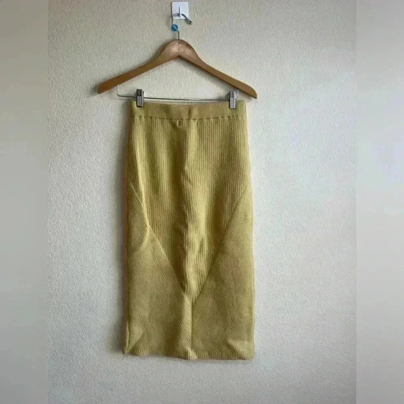 Sweet Baby Jamie Yellow Knit Midi Skirt Size Small - Picture 3 of 6